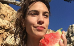 娱乐圈最火的吃瓜,揭秘明星背后的惊人真相！